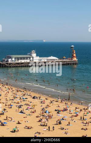Angleterre, Dorset, Bournemouth, Bournemouth Beach et Pier Banque D'Images