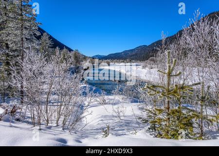 Allemagne, Bavière, haute-Bavière, pays de Tölzer, Isarwinkel, Lenggries, district de Vorderriß, paysage de rivière sauvage Isartal près de Vorderriß Banque D'Images