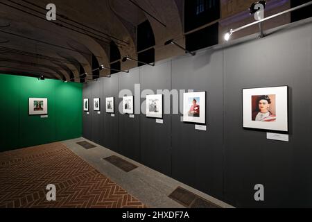 Nichelino, Italie. 11th mars 2022. Nichelino, Italie. Frida Kahlo à travers la lentille de l'exposition Nickolas Muray à Stupinigi (Turin) avant l'ouverture. Credit: MLBARIONA/Alamy Live News Banque D'Images