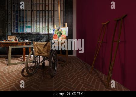 Nichelino, Italie. 11th mars 2022. Nichelino, Italie. Frida Kahlo à travers la lentille de l'exposition Nickolas Muray à Stupinigi (Turin) avant l'ouverture. Credit: MLBARIONA/Alamy Live News Banque D'Images