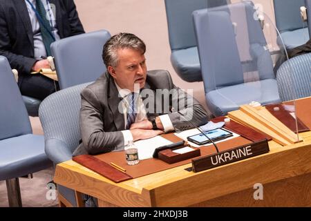 New York, États-Unis. 11th mars 2022. L'Ambassadeur d'Ukraine Sergiy Kyslytsya prend la parole lors de la réunion du Conseil de sécurité au siège de l'ONU à New York le 11 mars 2022. La réunion a été convoquée à la demande de la Fédération de Russie qui a accusé l'Ukraine de développer des armes biologiques sous la tutelle des États-Unis sans fournir de preuves. (Photo de Lev Radin/Sipa USA) crédit: SIPA USA/Alay Live News Banque D'Images