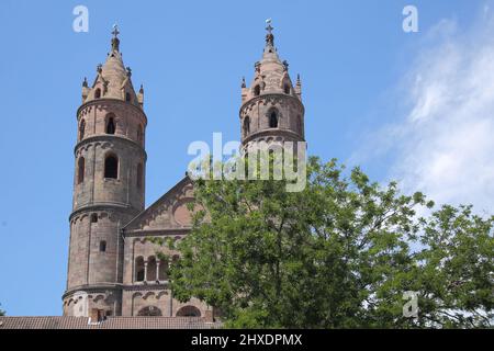 Tours de la Cathédrale impériale de Saint-Pierre à Worms, Rhénanie-Palatinat, Allemagne Banque D'Images