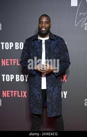 LONDRES, ANGLETERRE - 11 MARS : Lawrence Okolie participe à la première mondiale « Top Boy 2 » à Hackney Picturehouse le 11 mars 2022 à Londres, en Angleterre. Crédit : Picture Capital/Alamy Live News Banque D'Images