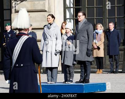 STOCKHOLM 20220312 Princesse Victoria, Prince Oscar, Princesse Estelle et Prince Daniel lors de la célébration de la fête du nom au Château de Stockholm. Photo : Johan Jeppsson / TT code 10730 Banque D'Images