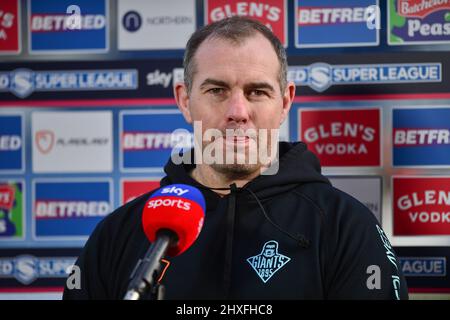 Huddersfield, Angleterre - 12th mars 2022 - Ian Watson l'entraîneur en chef de Huddersfield Giants s'adresse aux médias. Rugby League Betfred Super League Round 5 Huddersfield Giants vs Castleford Tigers au stade John Smith, Huddersfield, Royaume-Uni Dean Williams Credit: Dean Williams/Alay Live News Banque D'Images