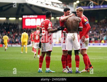 Keinan Davis, de Nottingham Forest, célèbre le deuxième but du match de sa partie lors du championnat Sky Bet à City Ground, Nottingham. Date de la photo: Samedi 12 mars 2022. Banque D'Images