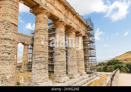 Monuments architecturaux du Temple de Segesta (Tempio di Segesta) à Trapani, Sicile, Italie. Banque D'Images