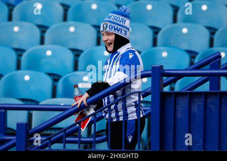 Sheffield, Royaume-Uni. 12th mars 2022. Un jeune fan de Sheffield mercredi à Sheffield, Royaume-Uni, le 3/12/2022. (Photo par Ben Early/News Images/Sipa USA) crédit: SIPA USA/Alay Live News Banque D'Images