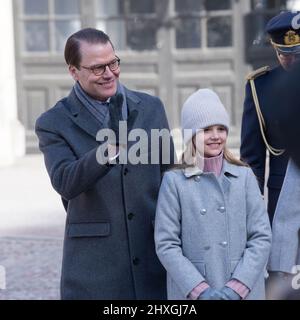 Célébration de la journée du nom de la princesse Victoria au Palais royal de Stockholm, en Suède, le 12 mars 2022. Photo : la princesse Crown Victoria, le prince Daniel, la princesse Estelle, le prince Oscar. Photo de Sigge Klemetz / Stella Pictures/ABACAPRESS.COM Banque D'Images