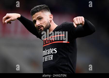 Milan, Italie. 12 mars 2022. Olivier Giroud de l'AC Milan gestes pendant la série Un match de football entre l'AC Milan et le Empoli FC. Credit: Nicolò Campo/Alay Live News Banque D'Images