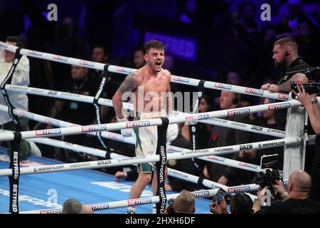 Nottingham, Royaume-Uni. 12th mars 2022. Leigh Wood secoue toute la foule en frappant Michael Conlan au dernier tour. À Nottingham, Royaume-Uni, le 3/12/2022. (Photo de Ritchie Sumpter/News Images/Sipa USA) crédit: SIPA USA/Alay Live News Banque D'Images