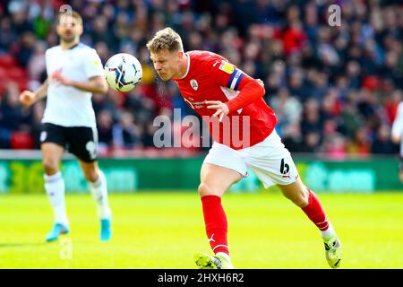 Oakwell, Barnsley, Angleterre - 12th mars 2022 Mads Andersen (6) de Barnsley - pendant le jeu Barnsley v Fulham, Sky Bet EFL Championship 2021/22, à Oakwell, Barnsley, Angleterre - 12th mars 2022 crédit: Arthur Haigh/WhiteRosePhotos/Alamy Live News Banque D'Images