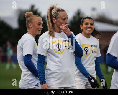 Liverpool, Royaume-Uni. 12th mars 2022. Toni Duggan (9 Everton) se réchauffe pendant le match Barclays FA Womens Super League entre Everton et Leicester City au Walton Hall Park à Liverpool, Angleterre Natalie Mincher/SPP crédit: SPP Sport Press photo. /Alamy Live News Banque D'Images