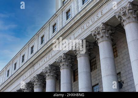 Façade et extérieur du palais de justice des États-Unis au 40 Center Street sur Foley Square - New York, États-Unis, 2022 Banque D'Images