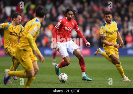 NOTTINGHAM, ROYAUME-UNI. 12th MARS Djed Spence, de la forêt de Nottingham, en action pendant le match de championnat Sky Bet entre Nottingham Forest et Reading au City Ground, Nottingham, le samedi 12th mars 2022. (Crédit : Jon Hobley | MI News) Banque D'Images