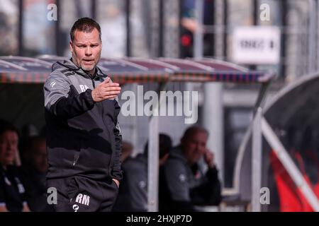 ROTTERDAM, PAYS-BAS - MARS 13: Le directeur Richard Mank d'Excelsior pendant le match de Womans Pure Energie Eredivisie entre SBV Excelsior et Pec Zwolle au stade Van Dongen de Roo le 13 mars 2022 à Rotterdam, pays-Bas (photo par Herman Dingler/Orange Pictures) crédit: Orange pics BV/Alay Live News Banque D'Images