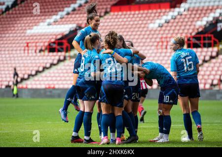 Sheffield, Royaume-Uni. 02nd janvier 2021. Carly Girasoli (n° 6 Lionesses de Londres) célèbre son but lors du match de championnat féminin FA entre Sheffield United et Lionesses de Londres à Bramell Lane à Sheffield, en Angleterre. HAYDEN NEWBEGIN/SPP crédit: SPP Sport Press photo. /Alamy Live News Banque D'Images