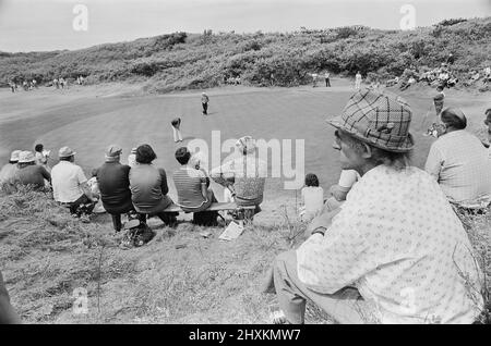 British Open 1976. Les Championnats de golf Britiish Open 1976 se tiennent au Royal Birkdale Gold Club. Date de la photo 10th juillet 1976. Maurice Flitcroft, de Barrow, golfeur amateur britannique et hoaxer. Se posant comme golfeur professionnel, Maurice a réussi à gagner une place pour jouer dans la partie qualifiante des Championnats ouverts. Sa duplicité a été facilement découverte quand il a cardé 49 sur par (121), le pire score dans les tournois hsitory. Banque D'Images