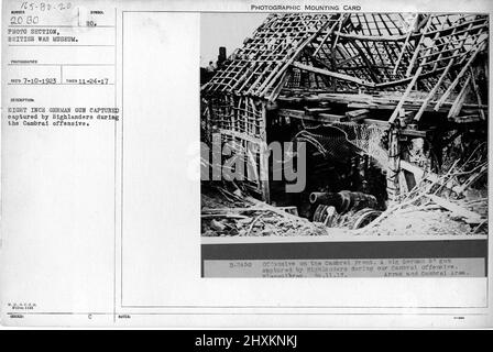 Arme allemande de huit pouces capturée par Highlanders lors de l'offensive de Cambrai. Collection de photographies de la première Guerre mondiale, 1914-1918 qui décrivent les activités militaires des forces armées et du personnel britanniques et d'autres nations pendant la première Guerre mondiale Banque D'Images