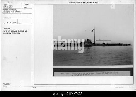 Type de U-boat allemand à Harwich, Angleterre. Collection de photographies de la première Guerre mondiale, 1914-1918 qui décrivent les activités militaires des forces armées et du personnel britanniques et d'autres nations pendant la première Guerre mondiale Banque D'Images