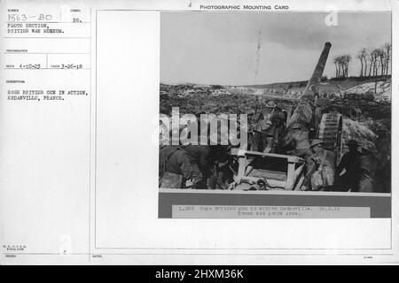Énorme arme britannique en action, Hedanville, France. Collection de photographies de la première Guerre mondiale, 1914-1918 qui décrivent les activités militaires des forces armées et du personnel britanniques et d'autres nations pendant la première Guerre mondiale Banque D'Images