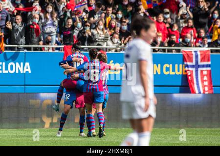 Barcelone, Catalogne. 13th mars 2022. Les joueurs du FC Barcelone célèbrent un but lors du match Primera Iberdrola entre le FC Barcelona Femeni et le Real Madrid Femenino au stade Johan Cruyff.score final; FC Barcelona Femeni 5:0 Real Madrid Femenino (Credit image: © Thiago Prudencio/DAX via ZUMA Press Wire) Banque D'Images