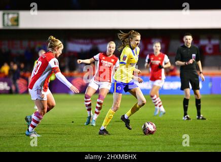 Crawley, Royaume-Uni. 13th mars 2022. Ellie Brazil de Brighton et Hove Albion lors du match de Super League féminin de la FA entre Brighton et Hove Albion Women et Arsenal au People's Pension Stadium, le 13th 2022 mars à Crawley, au Royaume-Uni. (Photo de Jeff Mood/phcimages.com) Credit: PHC Images/Alamy Live News Banque D'Images