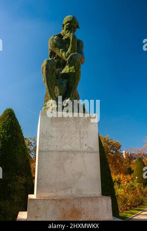 Paris, France, Sculpture française dans le jardin, Musée Rodin, le penseur ; le penseur, extérieur, musée rodin Paris, portrait sculpture Rodin Banque D'Images