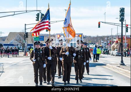 Worcester EMS au St. Patrick's Day Parade, Worcester, Massachusetts, 13 mars 2022 Banque D'Images