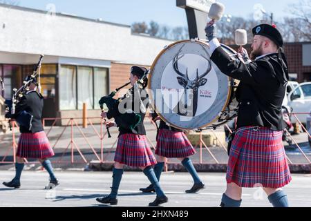 Worcester Kiltie Band, St. Patrick's Day Parade, Worcester, Massachusetts, 13 mars 2022 Banque D'Images