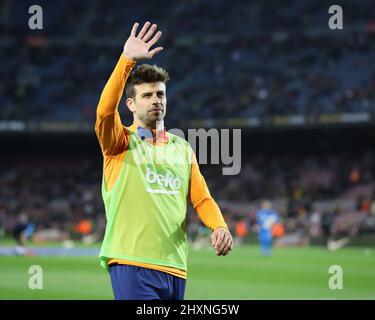 Sabadell, Barcelone, Espagne. 13th mars 2022. Barcelone Espagne 13.03.2022 Gerard pique (FC Barcelone) gestes pendant la Liga Santander entre le FC Barcelone et CA Osasuna au Camp Nou le 13 mars 2022 à Barcelone. (Image de crédit : © Xavi Urgeles/ZUMA Press Wire) Banque D'Images