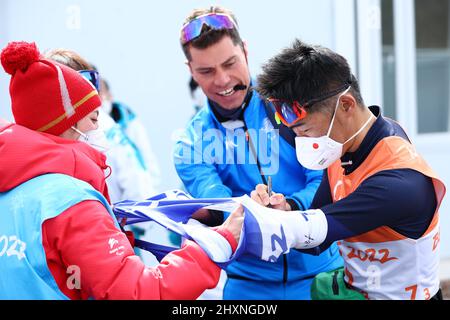 Yoshihihiro Nitta (JPN), 13 MARS 2022 - ski de fond : Relais ouvert 4x2,5 km pendant les Jeux paralympiques d'hiver de Beijing 2022 au Centre national de biathlon de Zhangjiakou, Hebei, Chine. (Photo de Yohei Osada/AFLO SPORT) Banque D'Images