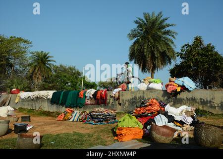 Santiniketan, Bengale-Occidental, Inde. 13th mars 2022. Activités quotidiennes de Dhobi ou lavoir de Santiniketan, Bengale-Occidental, Santiniketan (Credit image: © Samiran Nandy/Pacific Press via ZUMA Press Wire) Banque D'Images