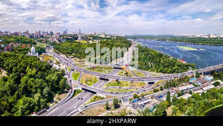 Échange de routes à turbine à Kiev, Ukraine Banque D'Images