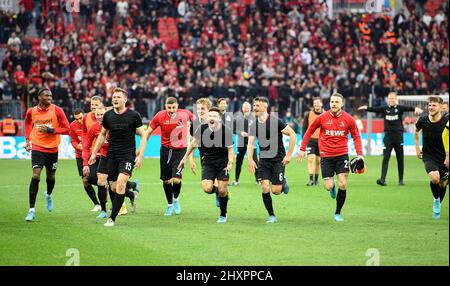 Leverkusen/Allemagne. 13th mars 2022, dernière jubilation K, de gauche à droite Kingsley EHIZIBUE (K), Ellyes SKHIRI (K), goalwart Timo HORN (K), Ondrej DUDA (K), Luca KILIAN (K), Julian CHABOT (K), Timo HUEBERS (HÃ Bbers)( K), Ondrej DUDA (K), Luca KILIAN Ãzcan (K), JK (K) (K) (K) (K), JAzian (K) (K), JK) (1st, JK), JK, JK (26th, Bayer 04 Leverkusen (LEV) - FC Cologne (K) 0:1, le 13 mars 2022 à Leverkusen/ Allemagne. #DFL les règlements interdisent toute utilisation de photographies comme séquences d'images et/ou quasi-vidéo # Â Banque D'Images