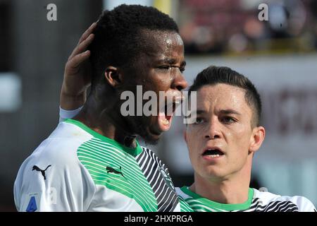 Hamed Traorè et Giacomo Raspadori joueurs de Sassuolo, pendant le match de la Serie italienne Un championnat entre Salernitana vs Sassuolo, résultat f Banque D'Images