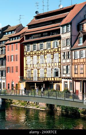 France, Strasbourg, le centre historique classé au patrimoine mondial de l'UNESCO, la petite France : la porte des anciennes Glacières. Banque D'Images