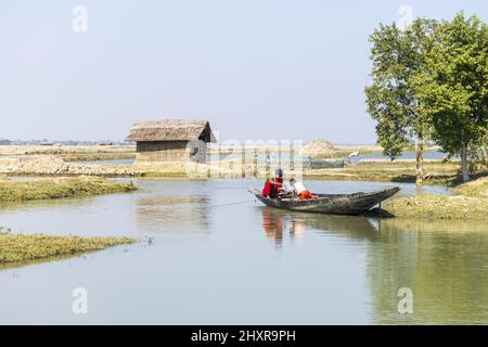 Satkhira, Bangladesh - 29 janvier 2017 - mère avec son enfant Banque D'Images