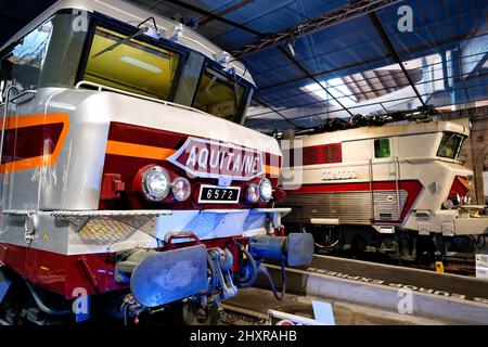 France, Mulhouse, Bas Rhin, la Cité du train, la locomotive électrique Trans Europ Express alias l'Aquitaine reliant Paris à Bordeaux. Banque D'Images