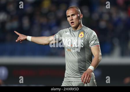 Bergame, Italie. 13th mars 2022. Leo Ostigard (Genoa CFC) gestes pendant Atalanta BC vs Genoa CFC, football italien série A match à Bergame, Italie, Mars 13 2022 crédit: Independent photo Agency/Alay Live News Banque D'Images