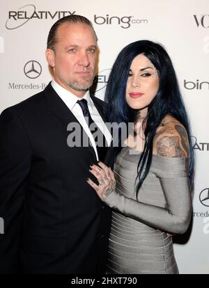 Jesse James et Kat Von D assistent au Gala Art of Elysium 'Heaven' 2011 qui s'est tenu au California Science Center de Los Angeles, aux États-Unis. Banque D'Images