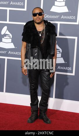 Lenny Kravitz arrive aux Grammy Awards annuels 53rd qui se tiennent au Staples Center de Los Angeles, en Californie Banque D'Images