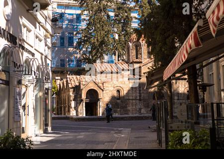 Athènes, Grèce. Murch 2022 - l'église de Panagia Kapnikarea est l'une des plus anciennes églises orthodoxes d'Athènes, située au centre de la C moderne Banque D'Images