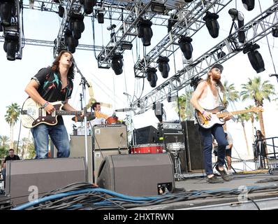 Matthew Vasquez de Delta Spirit au Coachella Valley Music and Arts Festival qui s'est tenu à l'Empire Polo Field, en Californie. Banque D'Images