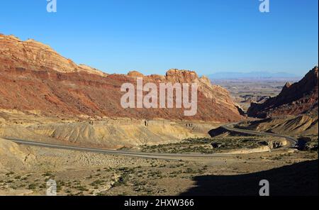 Les falaises rouges chez le loup Canyon, Utah Banque D'Images