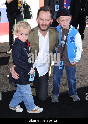 Greg Ellis à la première mondiale de 'Cars 2' au théâtre El Capitan à Los Angeles, CA. Banque D'Images