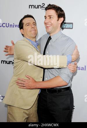 Ed Helms et John Krasinski à la NBC Universal TCA 2011 Press Tour All-Star Party à l'hôtel SLS de Los Angeles, Californie. Banque D'Images