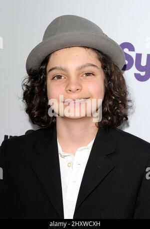 Max Burkholder à la NBC Universal TCA 2011 Press Tour All-Star Party à l'hôtel SLS de Los Angeles, Californie. Banque D'Images