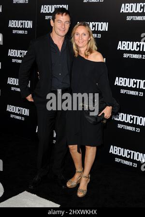 John Isaacs assiste à la première « Abduction » de Los Angeles qui s'est tenue au Grauman's Chinese Theatre à Hollywood, CA. Banque D'Images