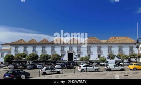 Bishop's Palace-Largo da se des toits en forme de pyramide carrée-façades blanchies à la chaux. Faro-Portugal-141 Banque D'Images